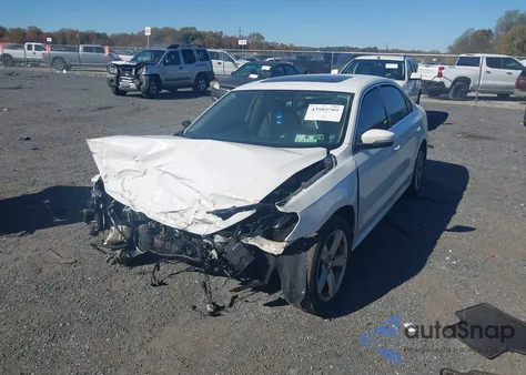 2013 Volkswagen Passat 2.5L Se from USA, damaged, VIN 1VWBP7A34DC099946